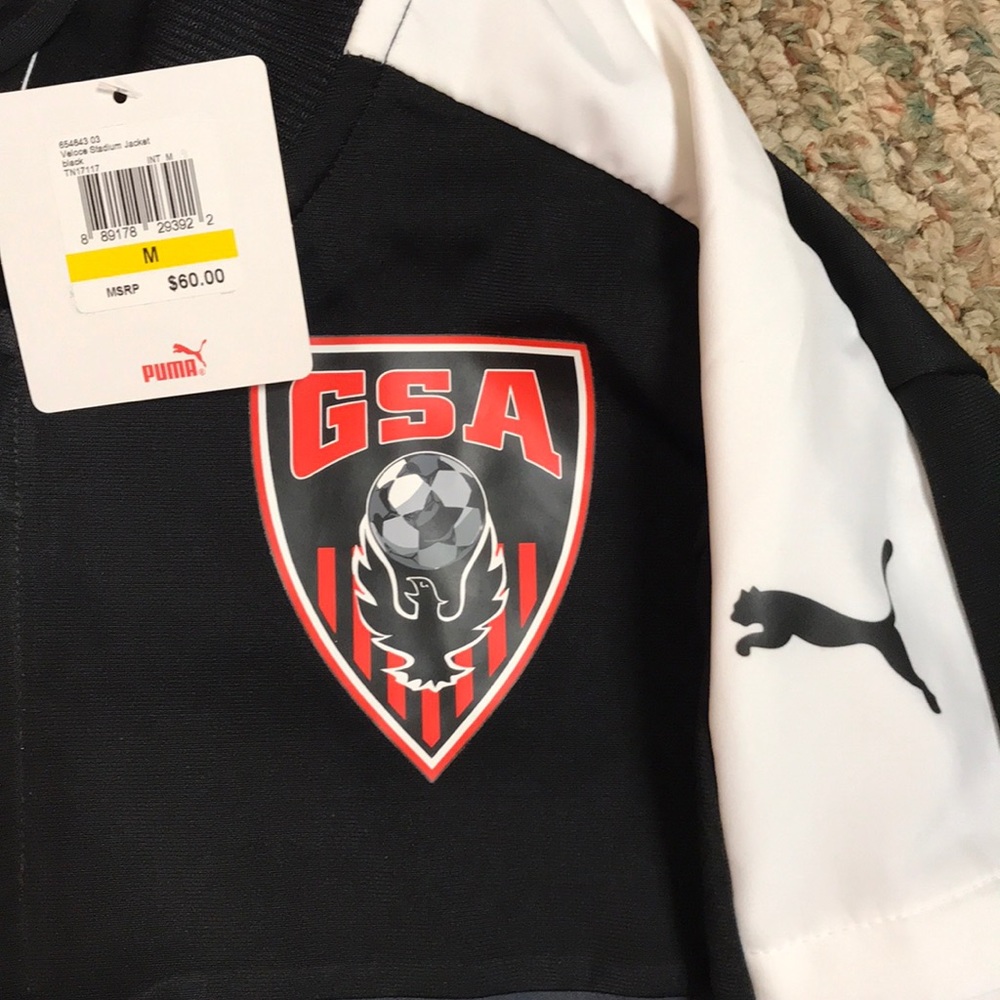 Women’s Puma jacket (GSA) - Picture 4 of 6